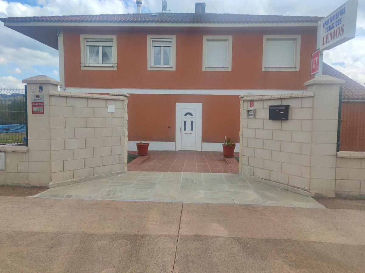 Apartamentos Turisticos Lemos O Pedrouzo Eksteriør bilde