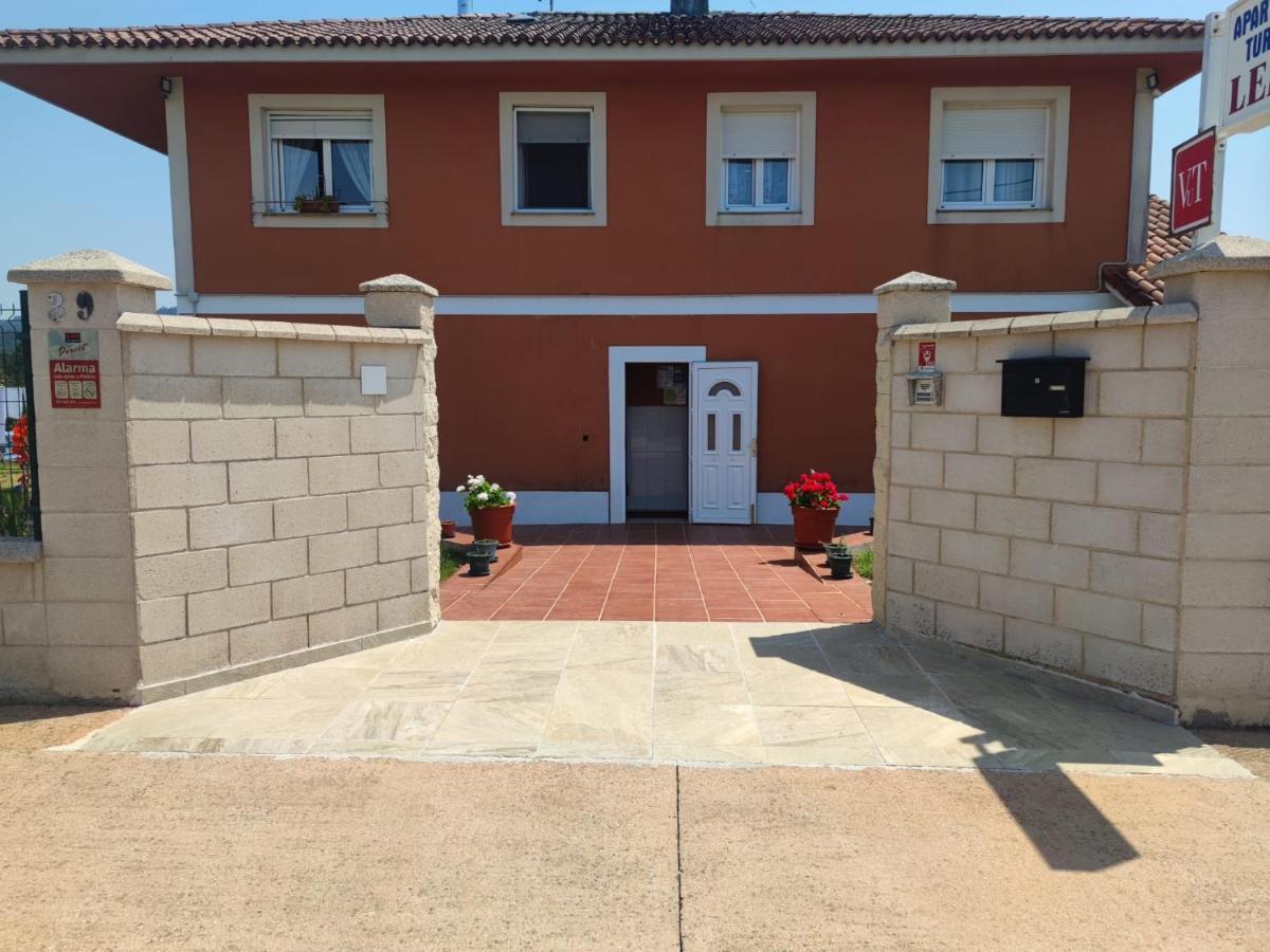 Apartamentos Turisticos Lemos O Pedrouzo Eksteriør bilde