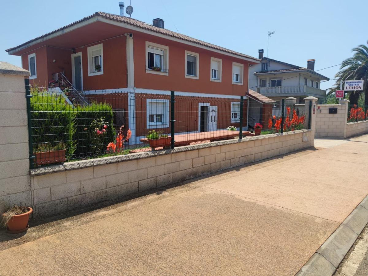 Apartamentos Turisticos Lemos O Pedrouzo Eksteriør bilde