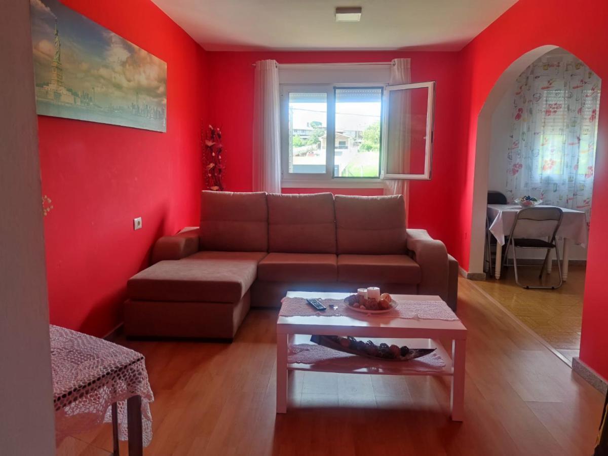 Apartamentos Turisticos Lemos O Pedrouzo Eksteriør bilde